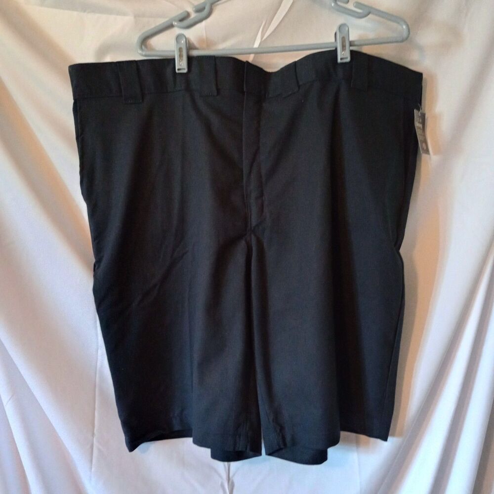 Men's Dickies Relaxed Fit Work Shorts. NWT 46" waist 11" Inseam. Navy Big Man's